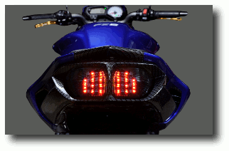 Zonsverduistering thema Omtrek LED Achterlicht met Knipperlichten Yamaha YZF-R6 with clear lens |  Motorcorner.nl